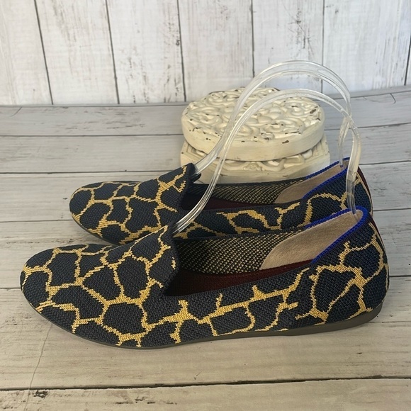 Rothy's NWOT Limited Addition Indigo Giraffe Print Loafer Flat - Picture 3 of 13